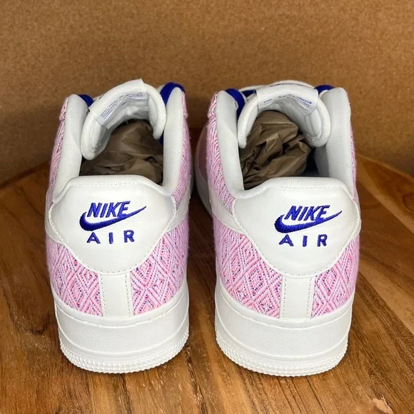 Nike
Air force 1
'woven together'
NWOT - Picture 9 of 12